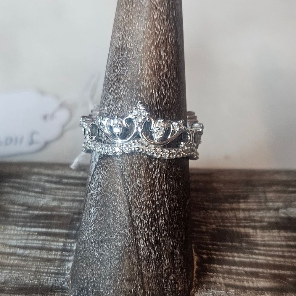 Crown Eternity Band With CZ Stones 925 Sterling Silver Sz 7 NWT Queen King NWT